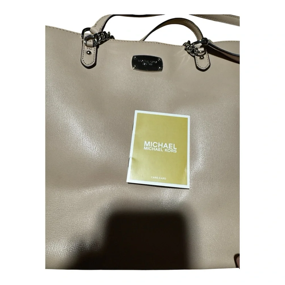 Michael Kors Pink Tote Bag - Picture 7 of 8